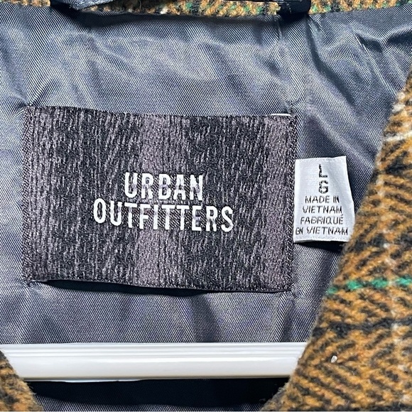 Urban Outfitters Plaid Brushed Zip Jacket Size Large - Picture 4 of 8